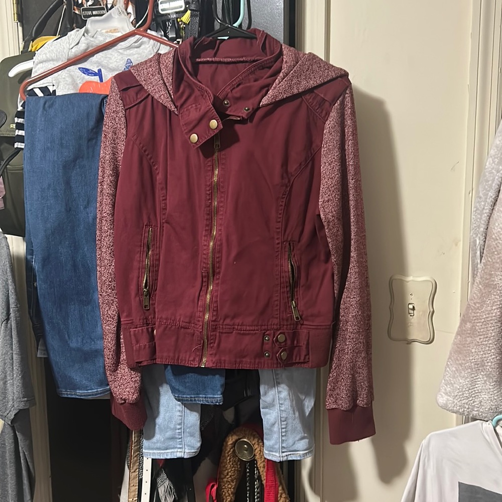 Rue 21 womens burgundy jacket